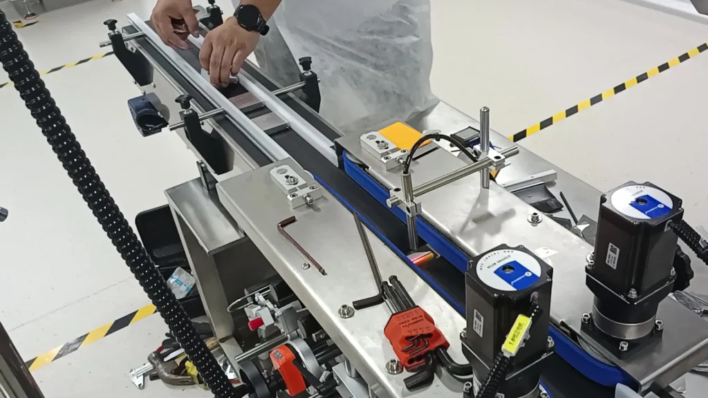 底部贴.mp4-20251028-132716_WH_1920x1080px