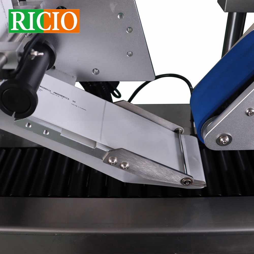 industrial labeling high speed machine